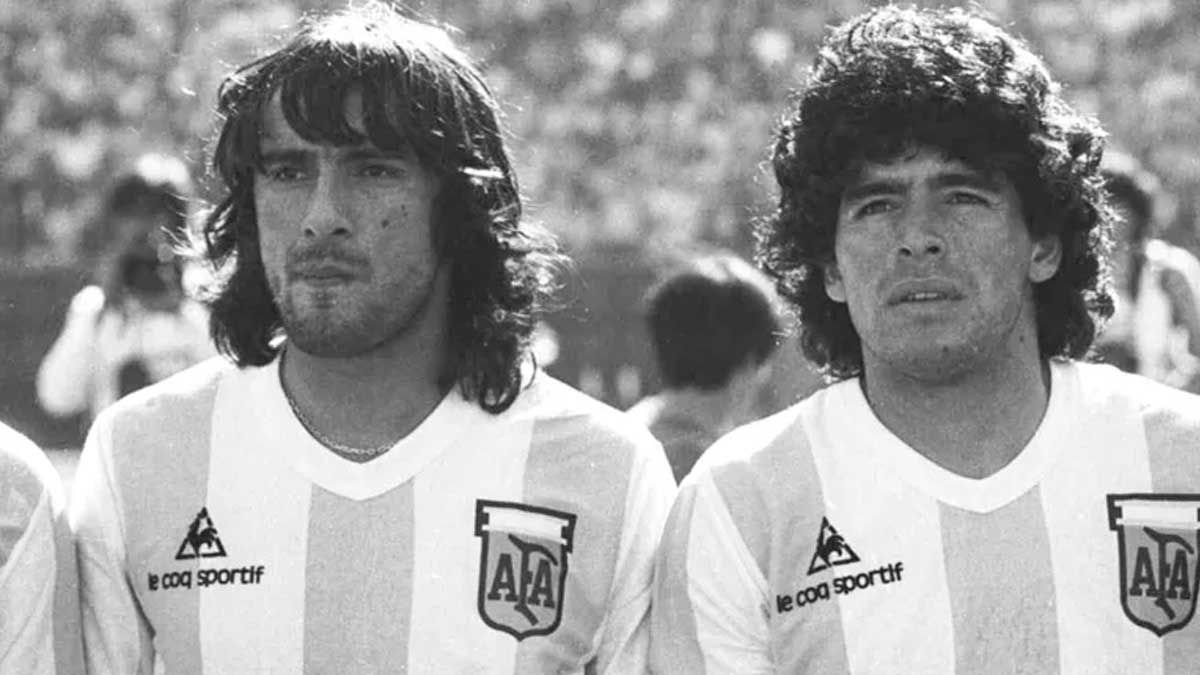 Daniel Valencia y Diego Maradona