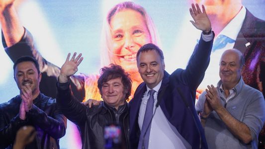 Ganó Manuel Adorni con el 30%, Santoro fue segundo y el PRO quedó tercero