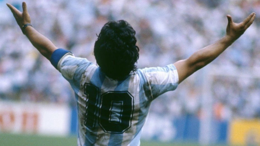 Los clubes argentinos y el mundo que homenajearon a Diego Armando Maradona por su cumpleaños
