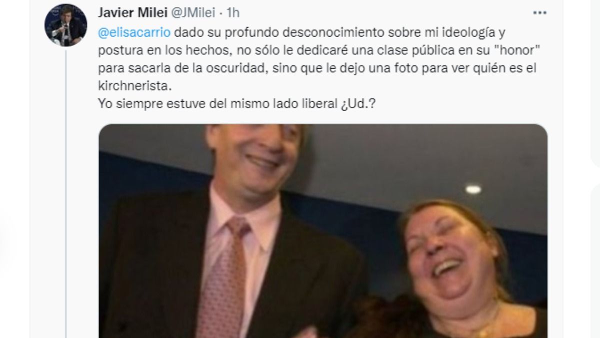 Javier Milei le respondió con dureza a Elisa Carrió y le recordó una  polémica foto de su pasado