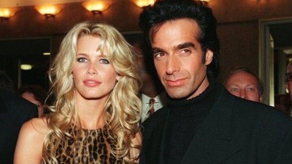 David Copperfield y la super modelo Claudia Schiffer. La pareja icónica de los 90. (Foto: Gentileza Daily Mail)