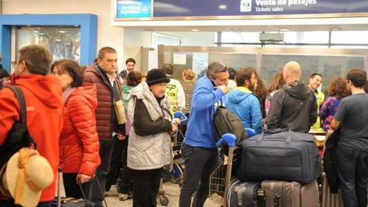Aeroparque: demoras y cancelaciones por un cambio repentino de los gremios