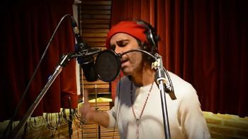 Tras el revuelo por su cover de Cerati, Mariano Martínez interpretó un tema de Luis Miguel