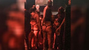 No entendió nada: otra vez drogado y con strippers