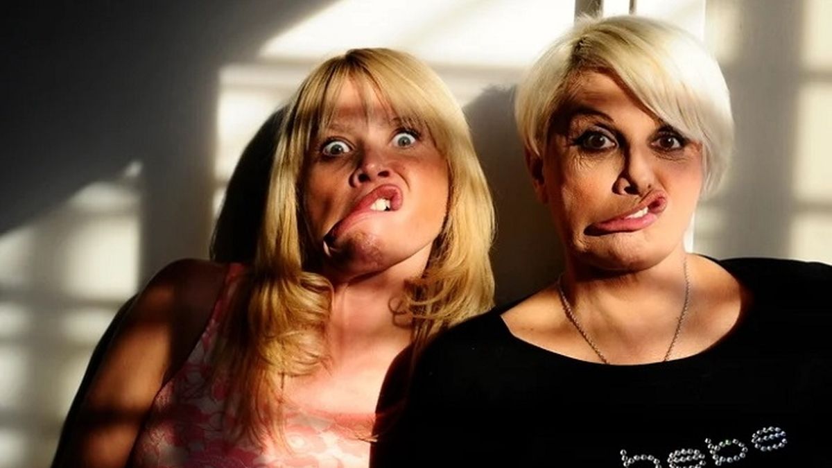 Nazarena V&eacute;lez y Carmen Barbieri supieron trabajar juntas sobre las tablas, pero tras la escandalosa separaci&oacute;n de sus hijos las actrices de distanciaron.&nbsp;