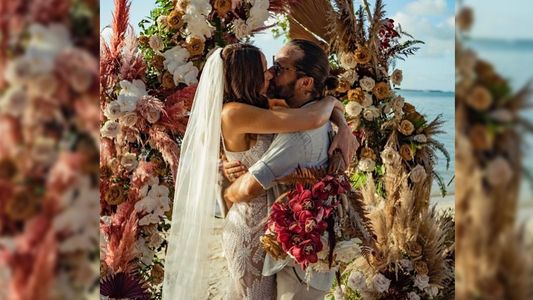 Diego Torres y Débora Bello se casaron tras 16 años de noviazgo