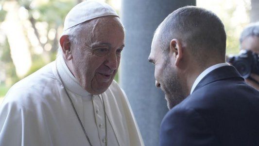 Francisco recibió a Martín Guzmán en el Vaticano con el foco en la deuda