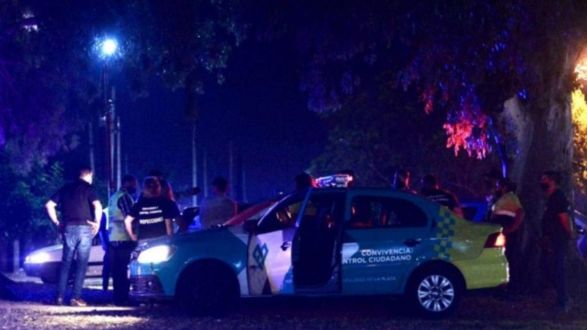 Una mujer deberá pagar más de 700 mil pesos por organizar una fiesta clandestina.