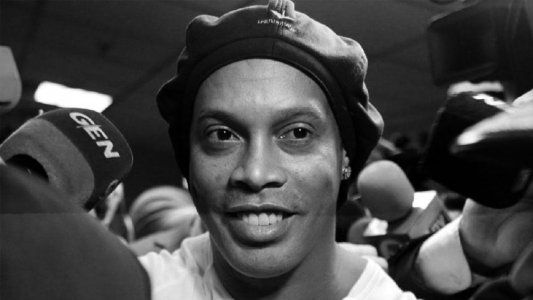 Ronaldinho anunció que dio positivo de coronavirus: Estoy bien, asintomático y en breve estaremos juntos de nuevo