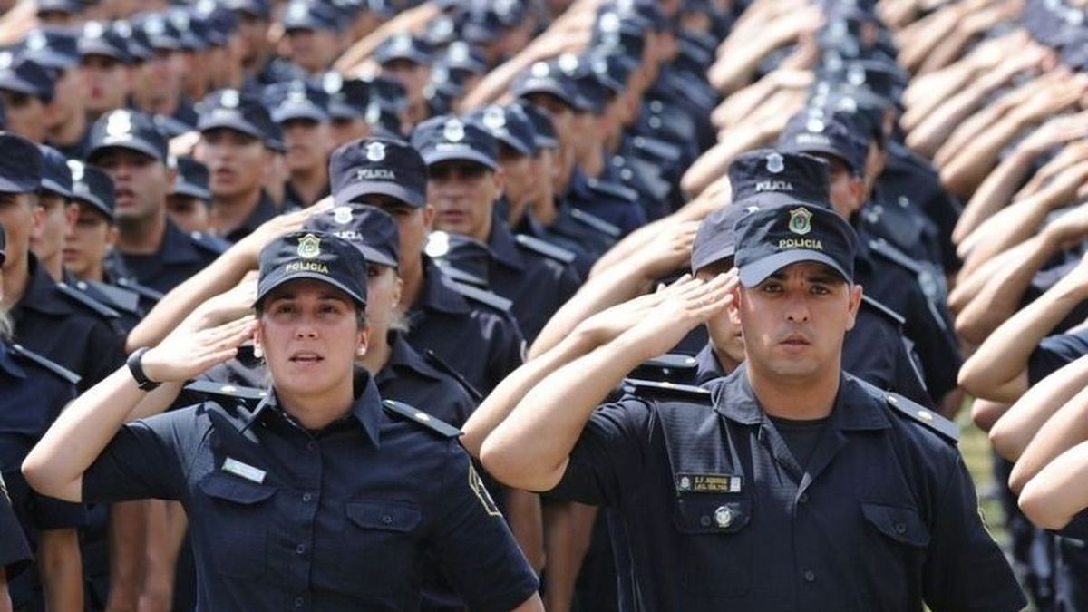 Paritarias Oficializan Aumento Salarial Para La Policía Bonaerense 3666