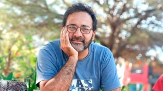 Tragedia en Córdoba: le pidió a su pareja que le sacara una foto haciendo un clavado y al salir del agua murió