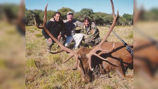Ramón Díaz, el ex DT de River, otro cazador expuesto con una foto