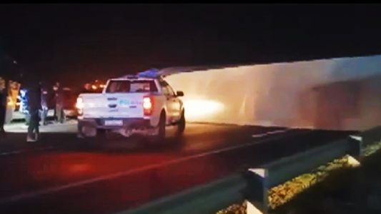 Accidente fatal en la Panamericana | un camión perdió el control y volcó: hay un muerto
