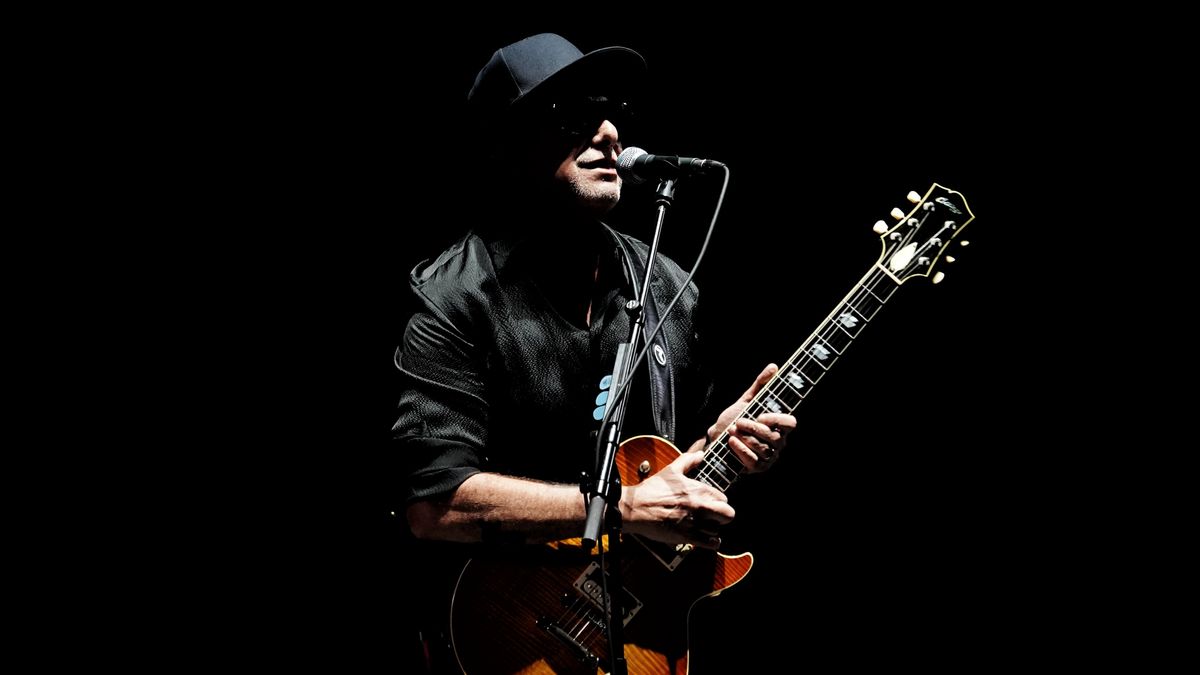 Andrés Calamaro volvió a colmar el Movistar Arena con sus clásicos inolvidables. Créditos: Cortesía Dale Play Live