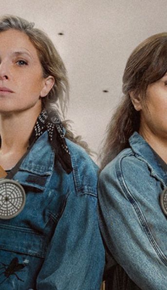 Netflix: Carla Peterson y Nancy Dupláa se lucen en El tiempo de las moscas, la nueva miniserie