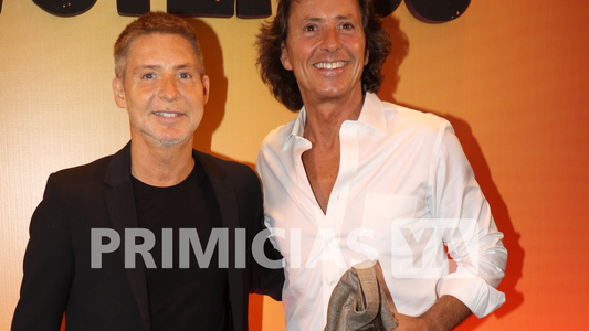 Las fotos de los looks de los famosos en el estreno de Votemos, la obra que produce Adrián Suar