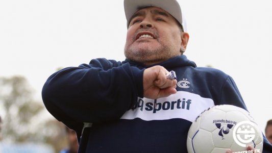 Diego Maradona le mandó un mensaje a los hinchas de Gimnasia tras su presentación como DT del Lobo