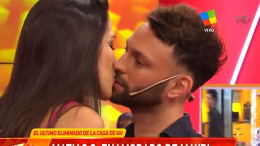El beso de Maypi y Matìas S. en Infama