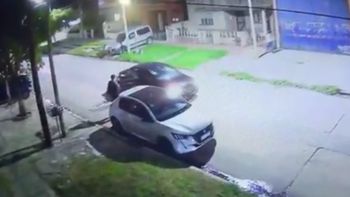 Crimen en Temperley: el joven de 21 años fue interceptado por una banda, en dos vehículos, cuando regresaba de la facultad.&nbsp;