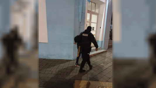 Murió un hombre golpeado afuera de un cine en Comodoro Rivadavia