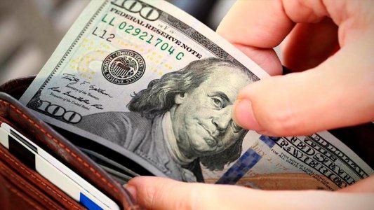 Dólar oficial, blue, MEP y Riesgo País: ¿Cómo están los números al inicio de la semana?