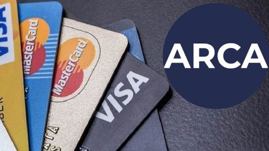 ARCA suspende tarjetas de crédito y cuentas bancarias: la lista de afectados