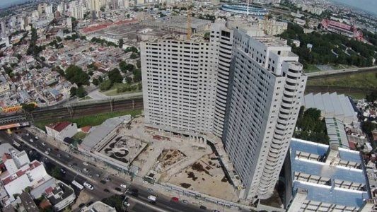 Por falta de ofertas, se cayó el remate del elefante blanco de Avellaneda