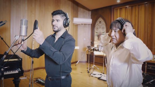 Ráfaga y Ricky Maravilla presentan Caramelo de Limón