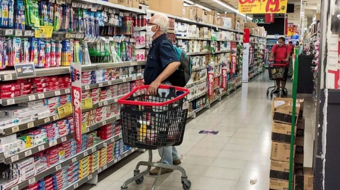 Golpe al bolsillo: la inflación se disparó en marzo y el consumo se desaceleró en los supermercados