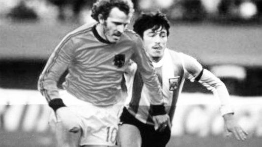 La confesión de una figura de Holanda del 78: Nos decían que Argentina debía ser campeón por las buenas o por las malas