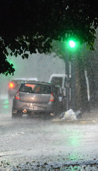 Alerta meteorológico por tormentas, caída de granizo y vientos: cómo seguirá el clima