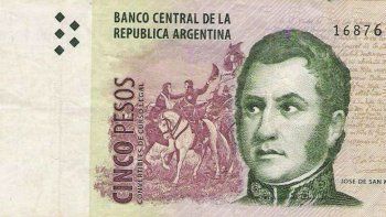 Por faltante de monedas, la Cámara de Comercio pidió que se posponga el retiro de los billetes de $5