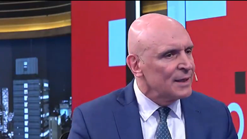 José Luis Espert apuntó contra Kicillof por la situación bonaerense: Es necesario motosierra y hacha José Luis Espert apuntó contra Kicillof por la situación bonaerense: Es necesario motosierra y hacha