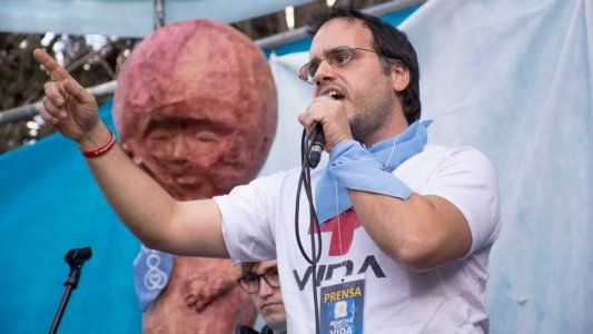 Nace el Partido Celeste, en contra del aborto y con un hombre como presidente