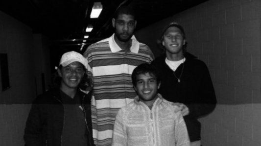 El día que Gallardo fue familiar de Ginóbili para sacarse una foto con Tim Duncan