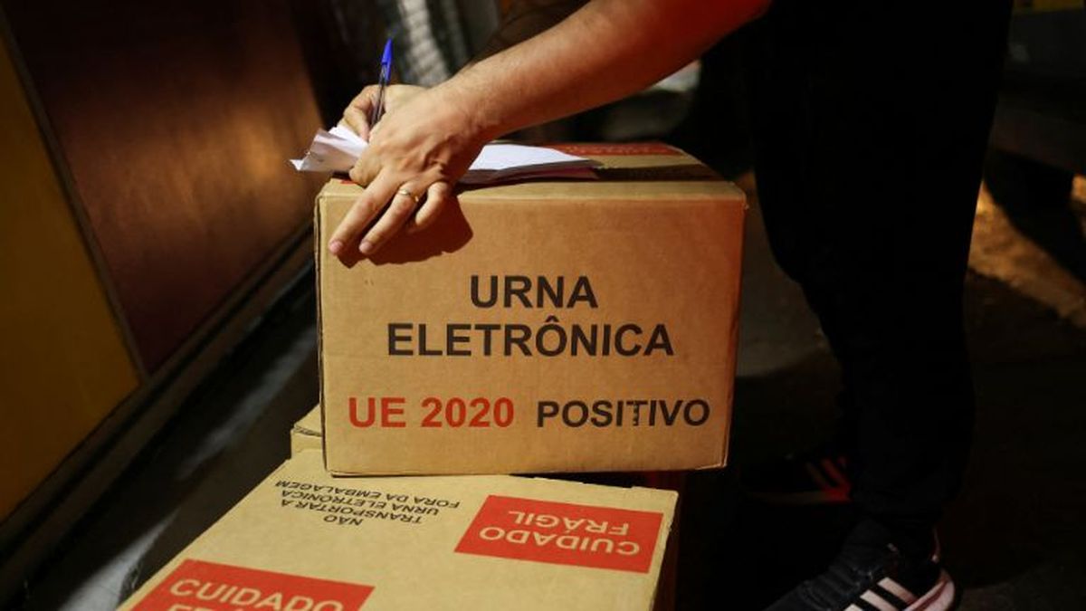 Elecciones en Brasil: cerró la votación tras la extensión por dos horas por los problemas en el transporte