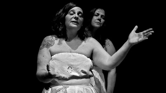 Fortaleza mujer en la hoguera de lo inconcluso en el Teatro Calibán de Norman Briski