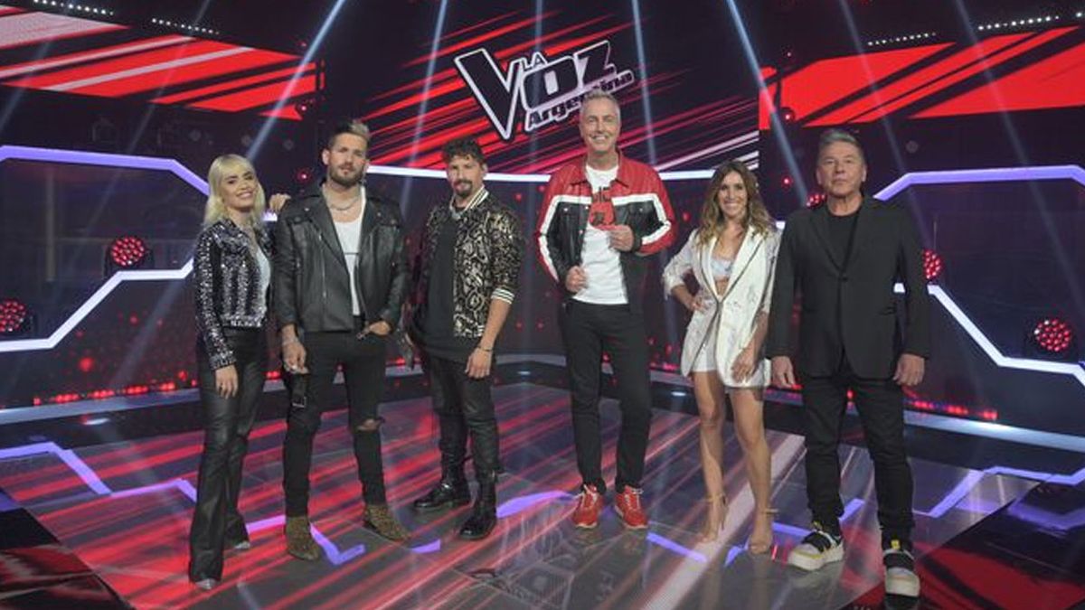 El insólito motivo por el que los jurados de La voz están vestidos siempre igual