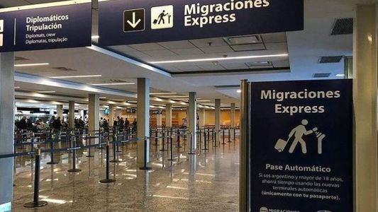 Migraciones no retiene más en Ezeiza a las embarazadas que llegan a la Argentina