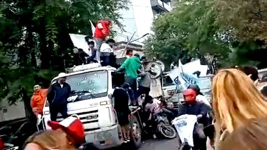 VIDEO | Santiago del Estero: una nena de 9 años murió atropellada por un camión durante una caravana política