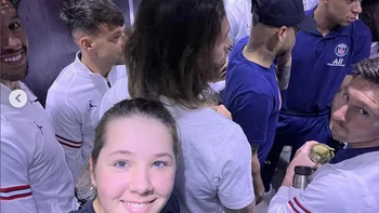 Lionel Messi, Mbappé y Neymar sorprendieron en el ascensor a una chica de 17