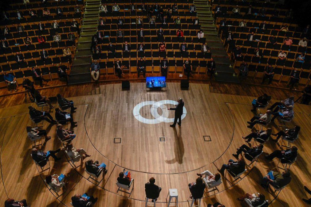 El Consejo Económico y Social debutó sin la oposición y con un duro mensaje del Presidente: “Dejemos de pelear por intereses sectoriales”