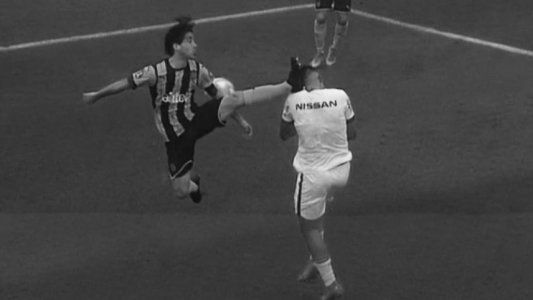 Era cadena perpetua: la patada criminal que se dio en el clásico uruguayo entre Nacional y Peñarol