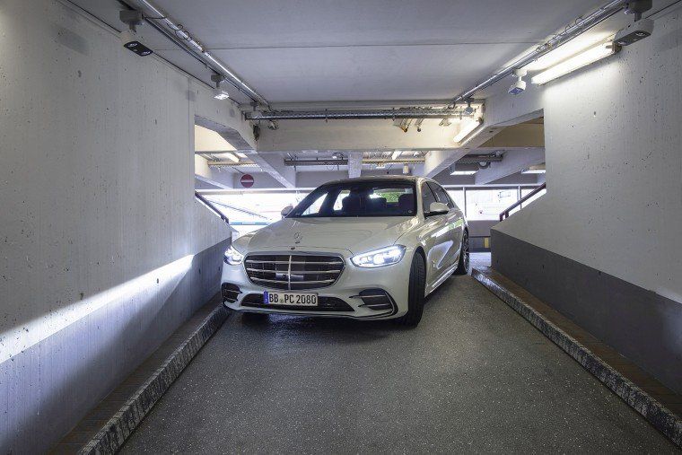 El aeropuerto de Stuttgart se prepara para dar la bienvenida al estacionamiento sin conductor