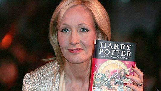 La autora de Harry Potter confirmó que trabaja en un nuevo guión