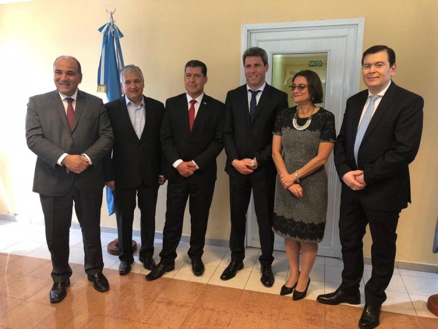 Los gobernadores del PJ buscan levantarse el precio y arman su propia foto para el 17-O