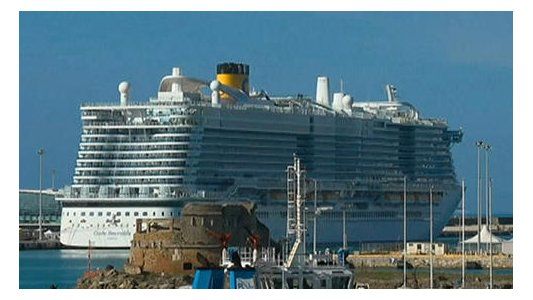 Italia: 35 argentinos están varados en un crucero por dos posibles casos de coronavirus