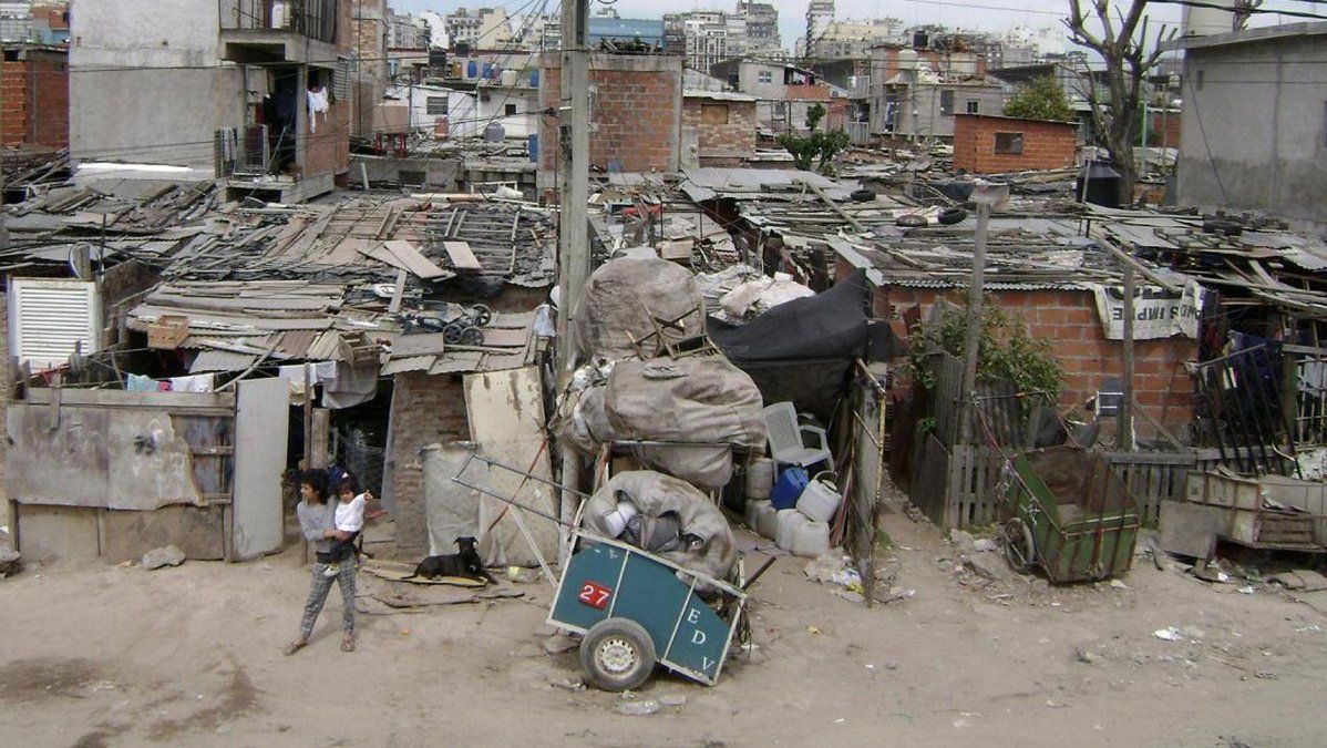 Según el Indec, la pobreza aumentó al 32% en el segundo semestre del 2018