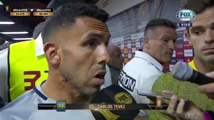 Tevez y Gago: Nos están obligando a jugar