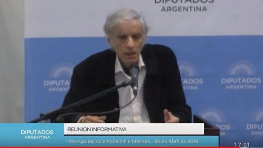 El feto no es una vida humana, es una larva: el provocador argumento de Juan José Sebreli, a favor de la legalización del aborto